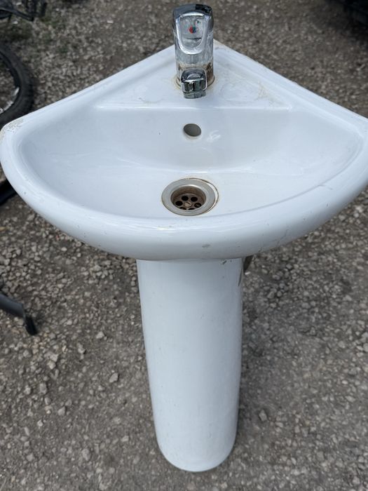 Отдам бесплатно раковину !