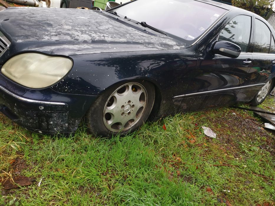 Продавам мерцедес S500 бензин пали върви цял за части има и газов инже