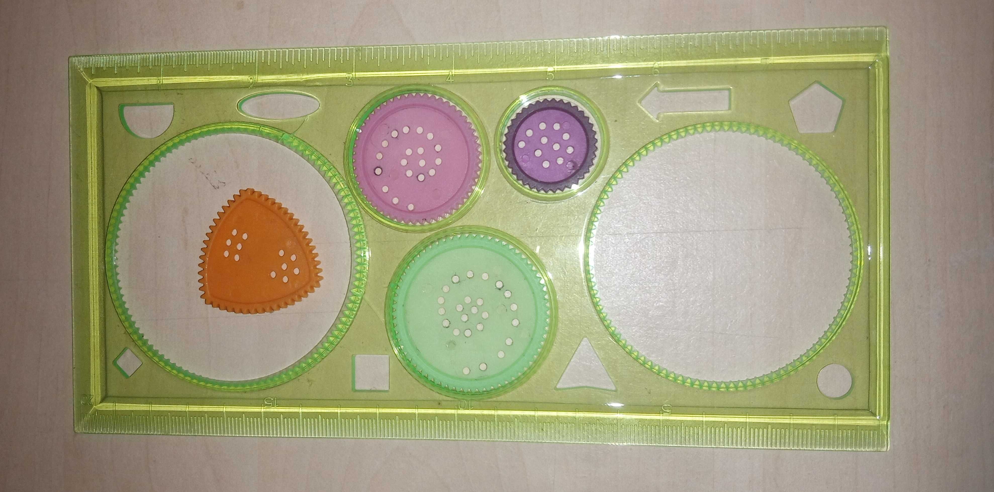 Спирографи (Hasbro The Original Spirograph и 1 друг)