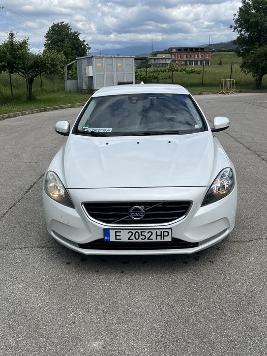 Volvo v40 1.6 дизел