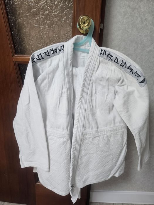 Кимоно для дзюдо.