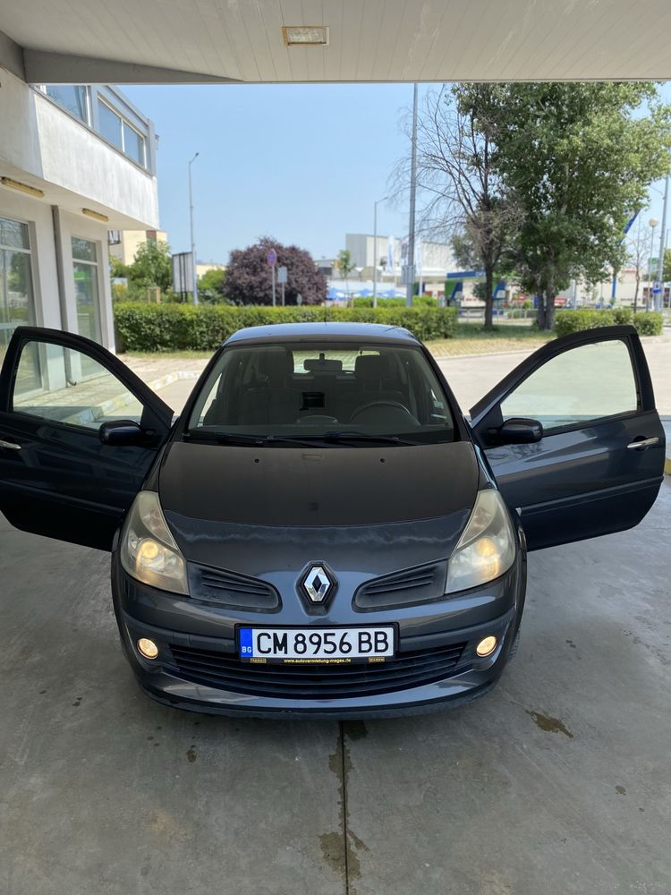 Renault clio 1.6 16v 88к.с