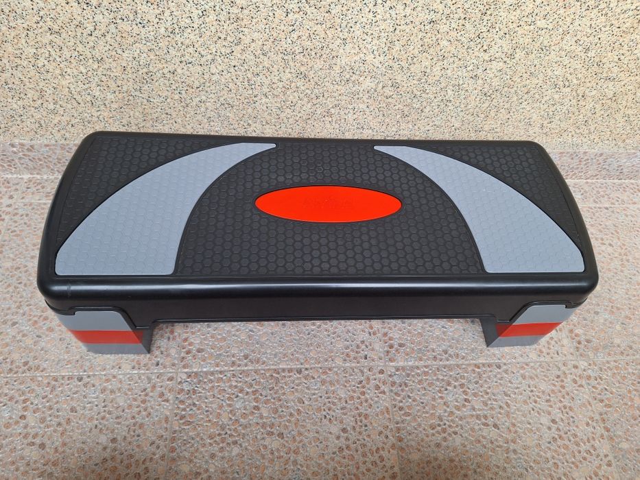 Фитнес степер за аеробика, регулируем на 3 нива, натоварване 350 кг,