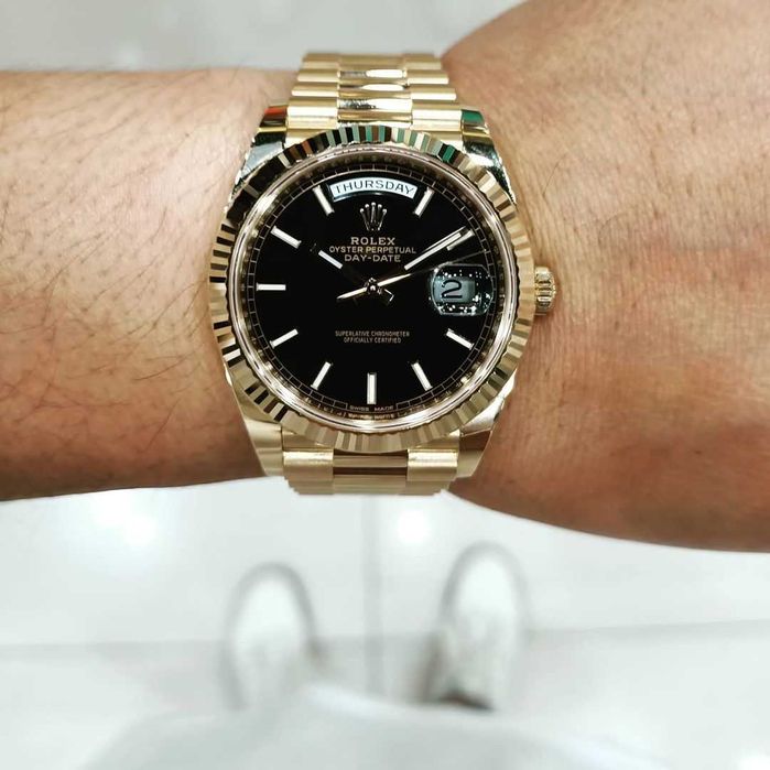 Rolex Day-Date 40mm Yellow Gold Black Dial