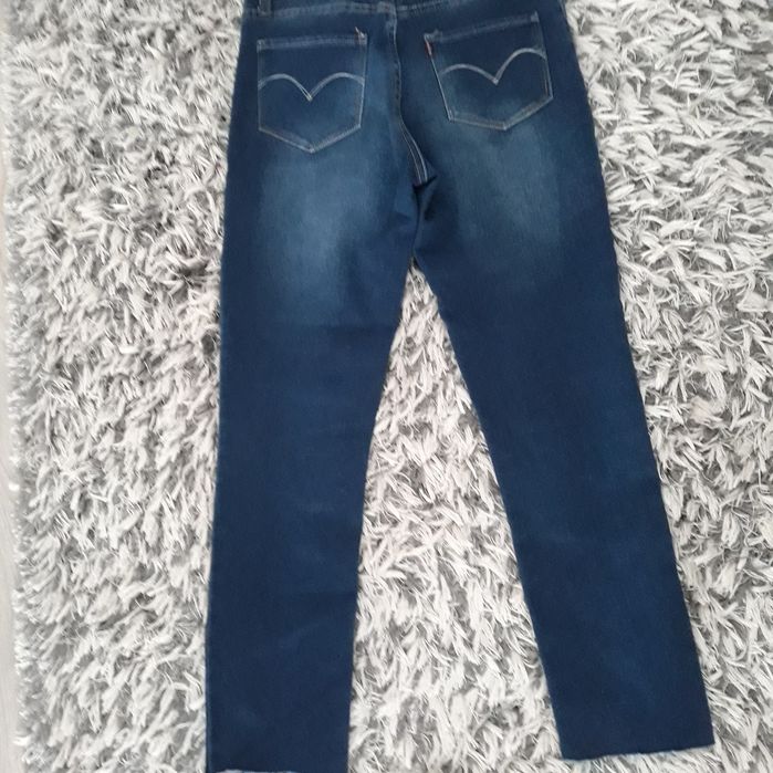 Jeansi noi,marca Devote, mar 38