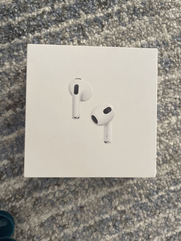 Airpods 3 inca in garantie