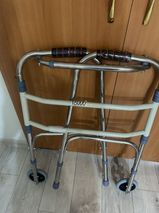 Продам ходунок