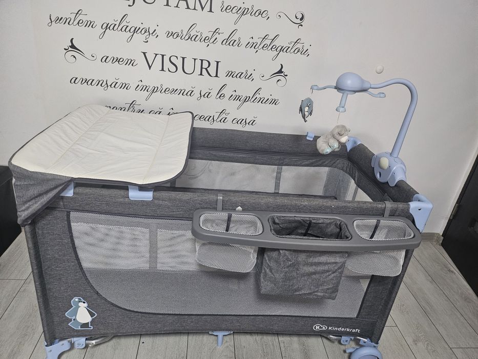 De vânzare pătuț pliabil KinderKraft!