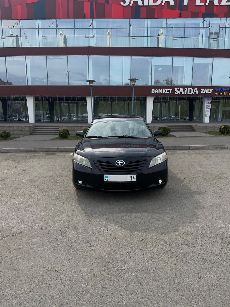 Продам автомобиль Тойота Camry