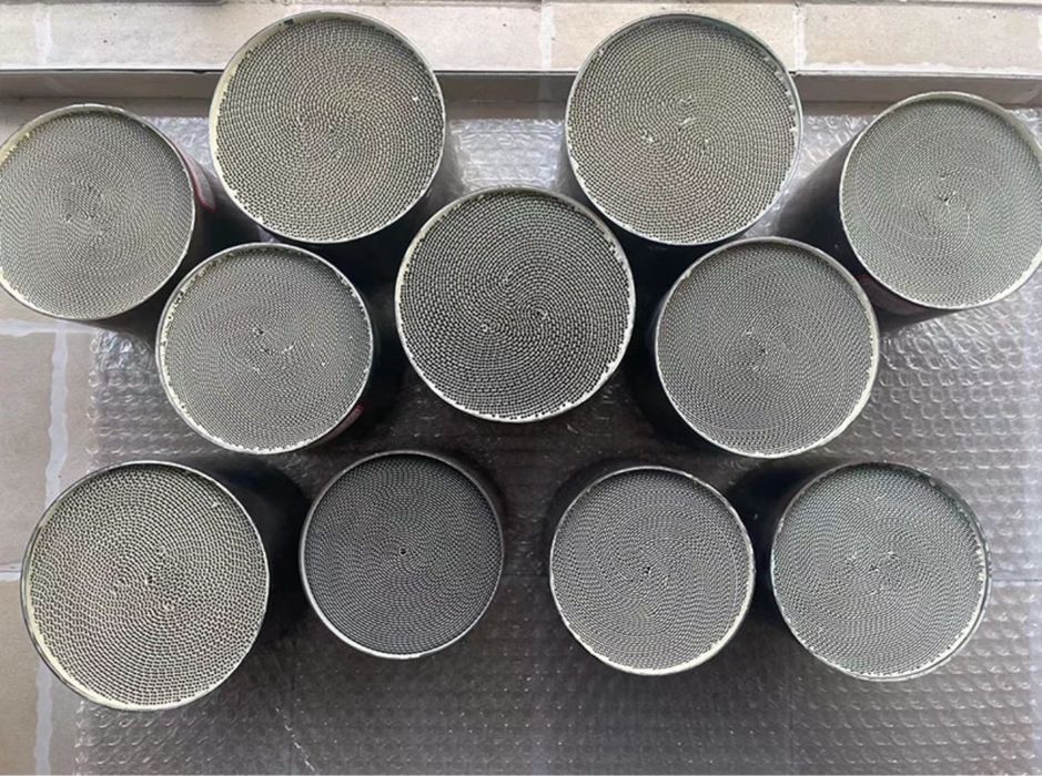 Катализатор новый хорошего качества установка