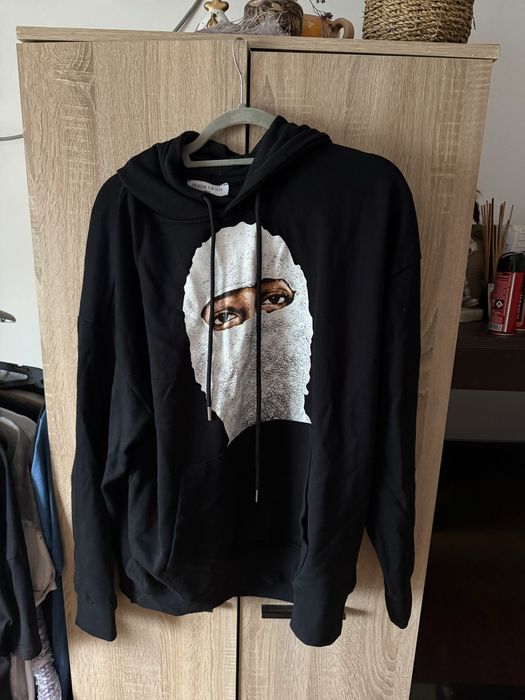 Hanorac ih nom uh nit Paris