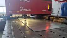 Utilaj debitare laser CO2 - CNC automat cu incarcare/descarcare