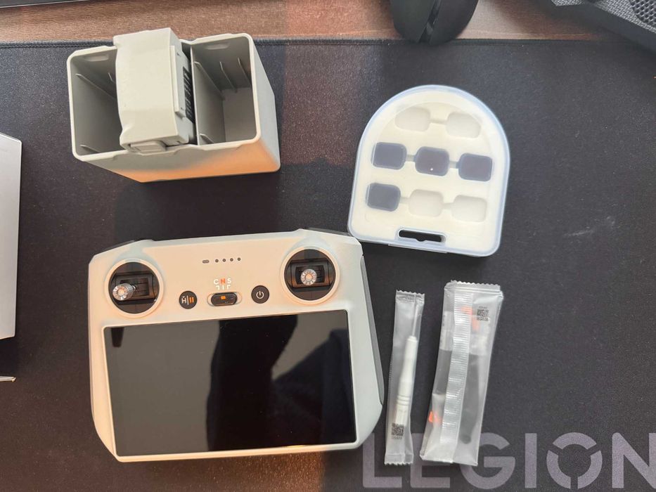 Drona DJI Mini 3 Pro, 2 baterii(1 extended),geanta,filtre,Care Refresh