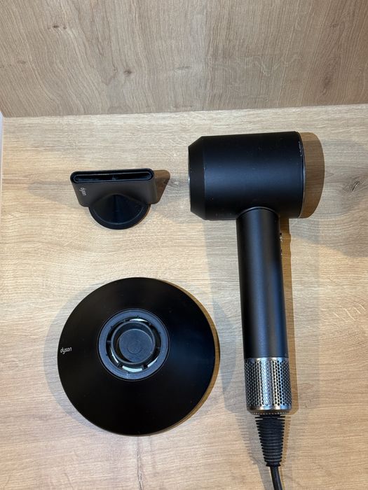 Uscatoe de par Dyson Supersonic HD003 Negru.