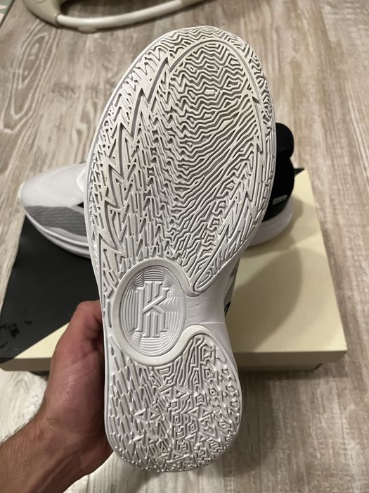 Nike Kyrie low 5 номер 45