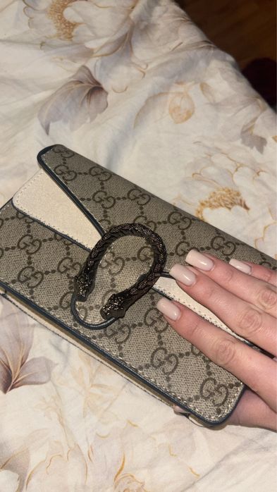 Дамска чанта ,,gucci”