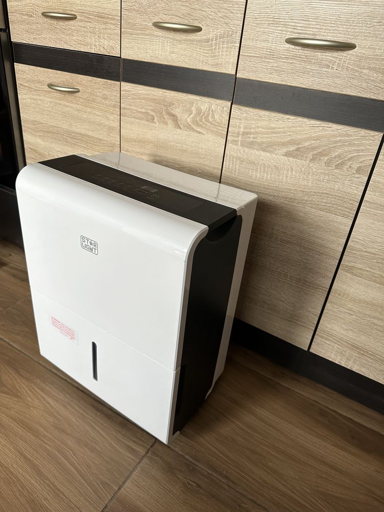 Dezumidificator Star-Light DHM-3055W /30L/24h