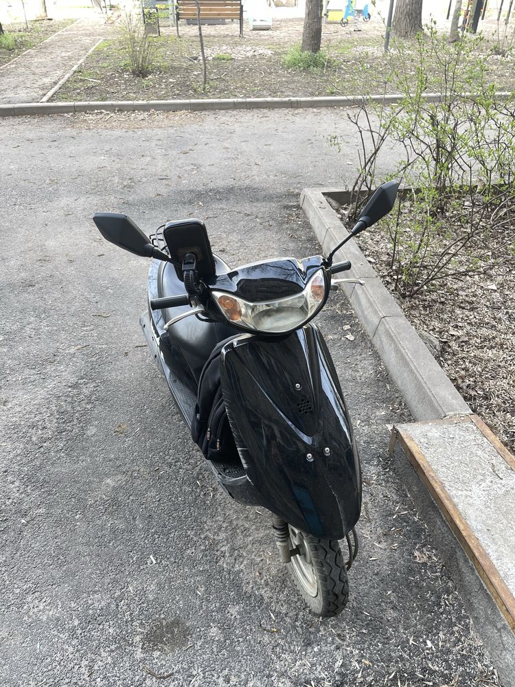 Honda dio af 62