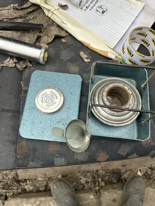 Vand spirtiera veche pentru colectionari