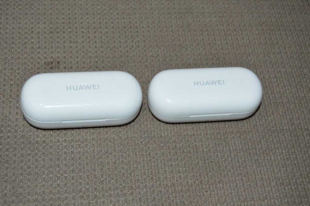 Casti in ear HUAWEI Freebuds 3i cu probleme