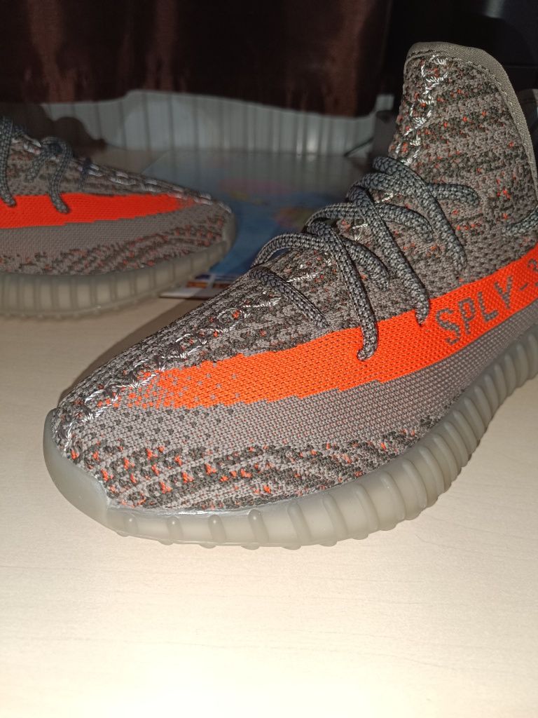 Yeezy 350 Beluga reflective/non-reflective