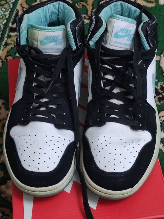 Продается обувь.