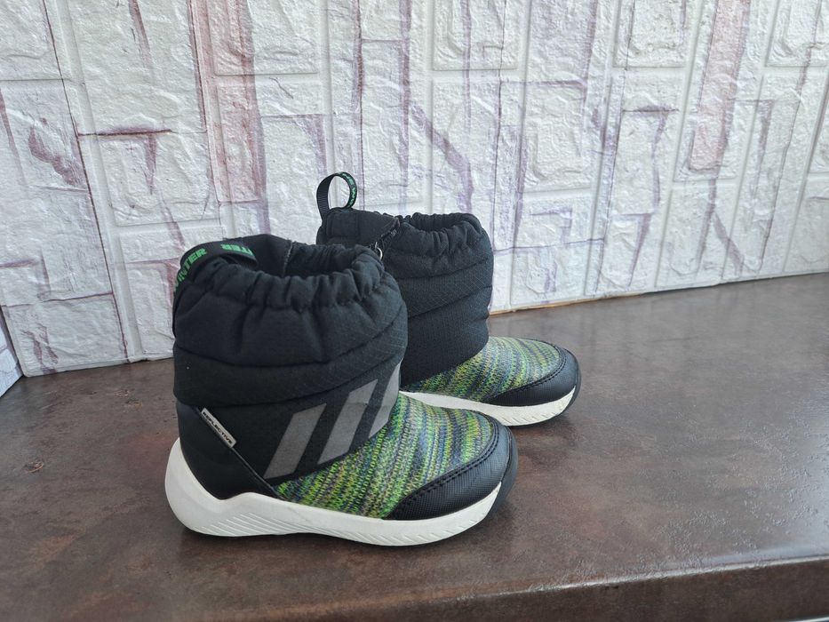 детски ботуши,зимни обувки,боти,апрески,Adidas номер23,5 за момче,адид