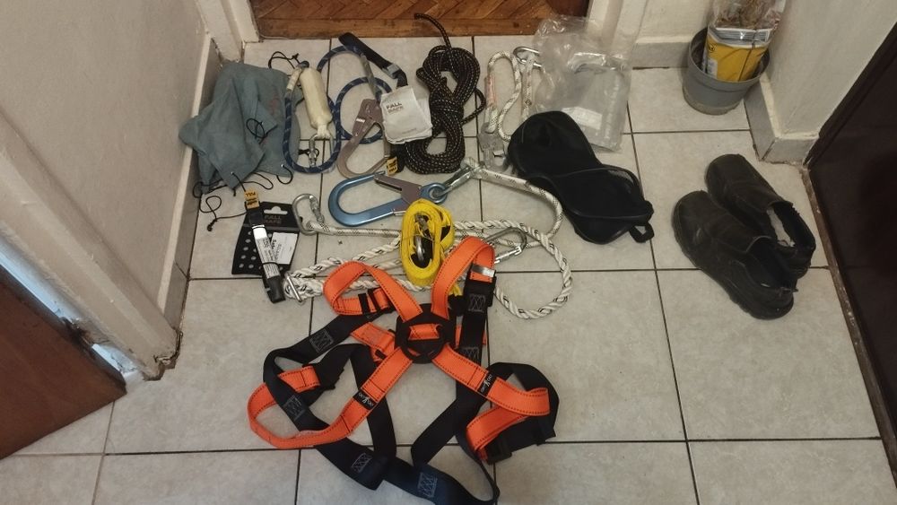 Accesorii alpinism utilitar