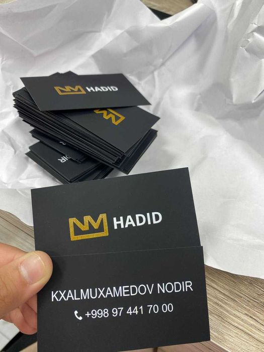 Barxt vizitka sizning logoyingiz bilan