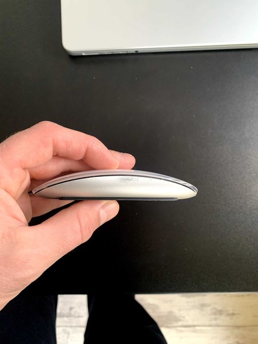 Apple Magic Mouse 1 – Работи Перфектно
