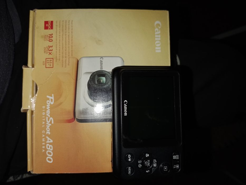 Два фотоаппарата,