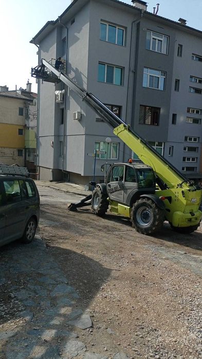 Услуги с телескопичен челен товарач Маниту
