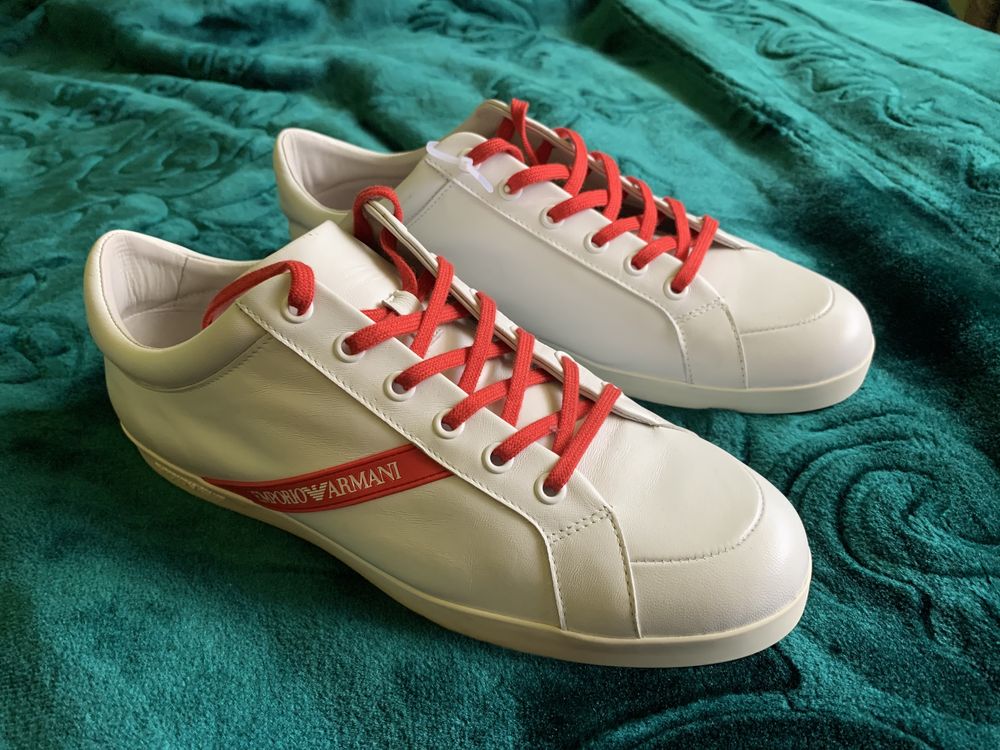 Adidasi Emporio Armani noi, doar probati, albi cu dungi rosii