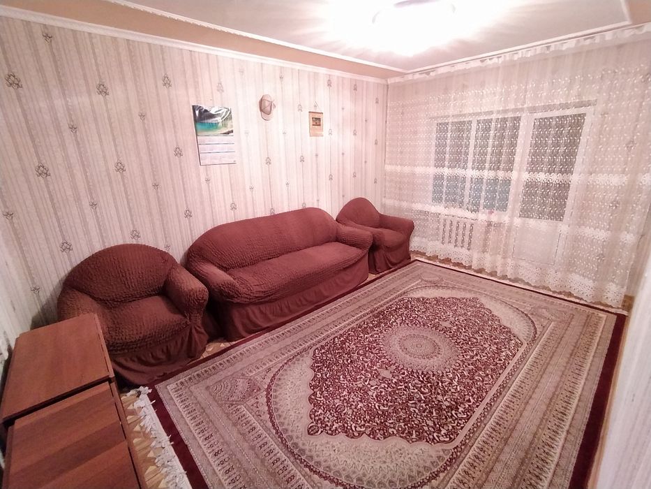 Продаётся 4 комнатная квартира,