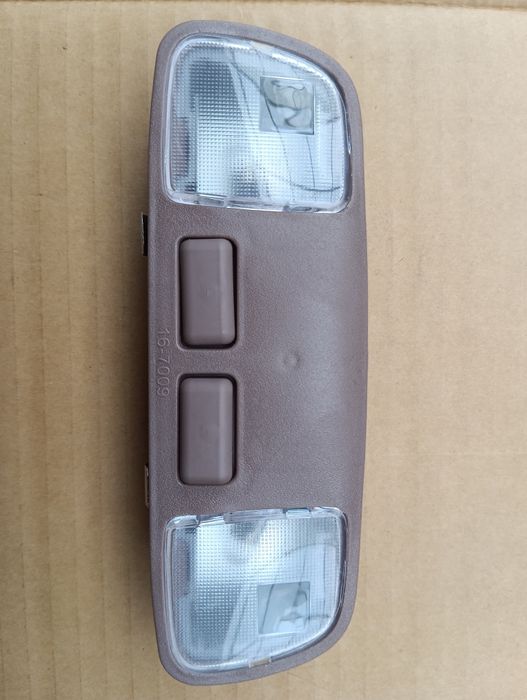 Камри 20 светильник салона