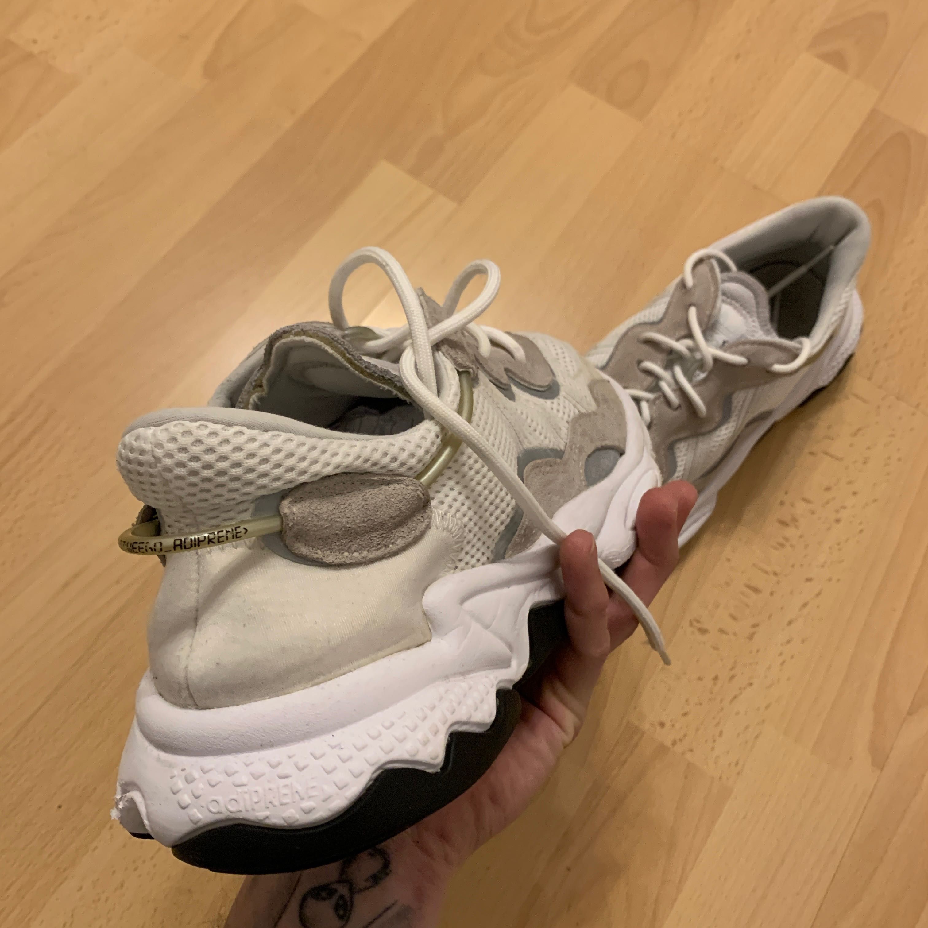 Adidas ozweego mărimea 44