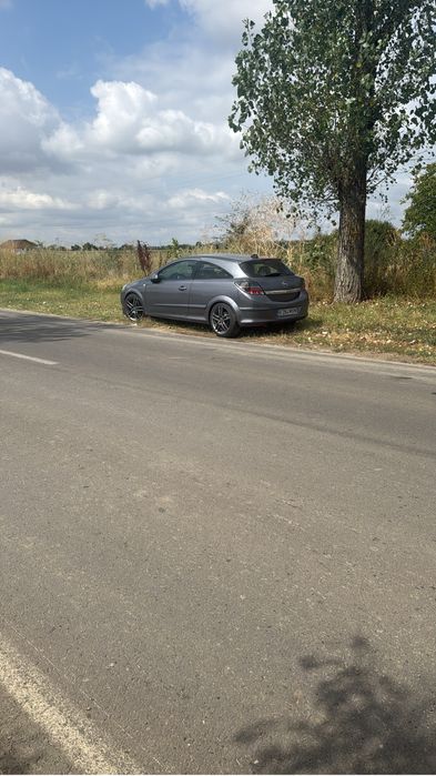 Opel astra h gtc