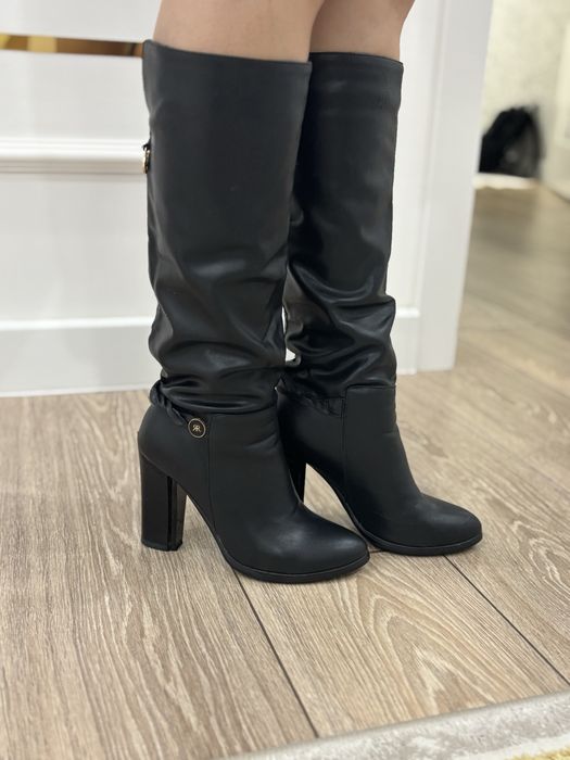 Сапоги осень-весна. Новый. 5000 тг размер 35.