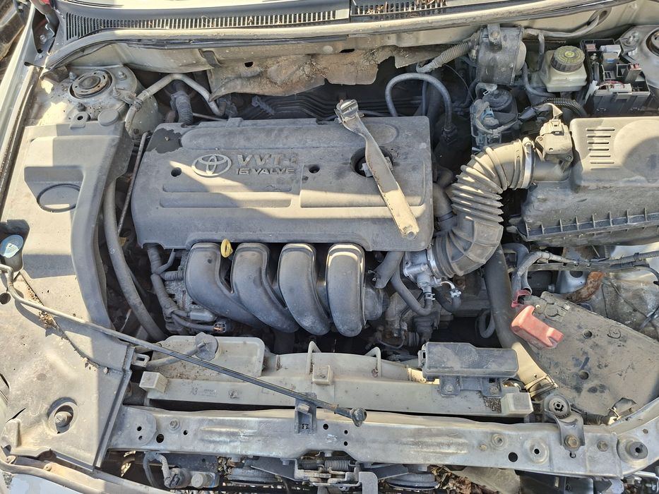 Toyota Avensis 1.8 бензин На Части