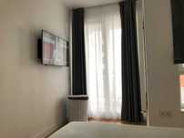 Suport TV de perete actionat electric new
