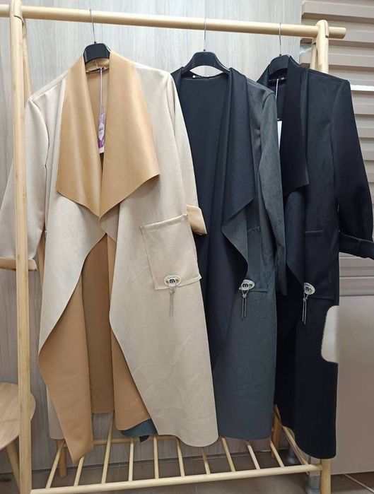 Дамско палто без закопчаване