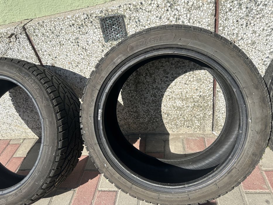 Cauciucuri 215 45 17 toyota etc M+S