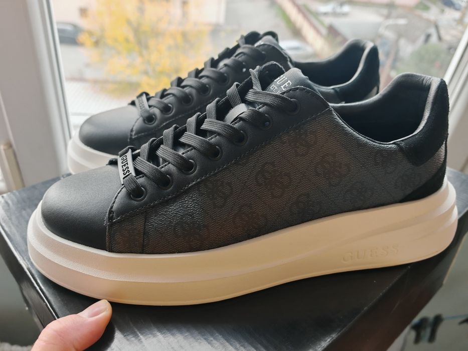 Adidași Guess nr41