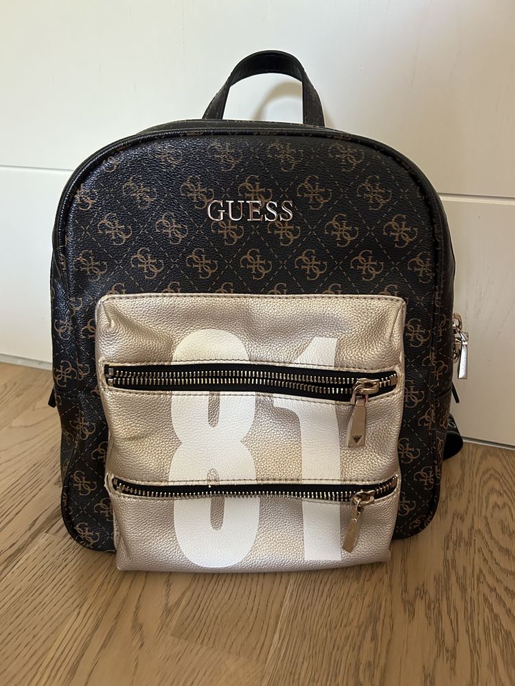 Чанта Guess