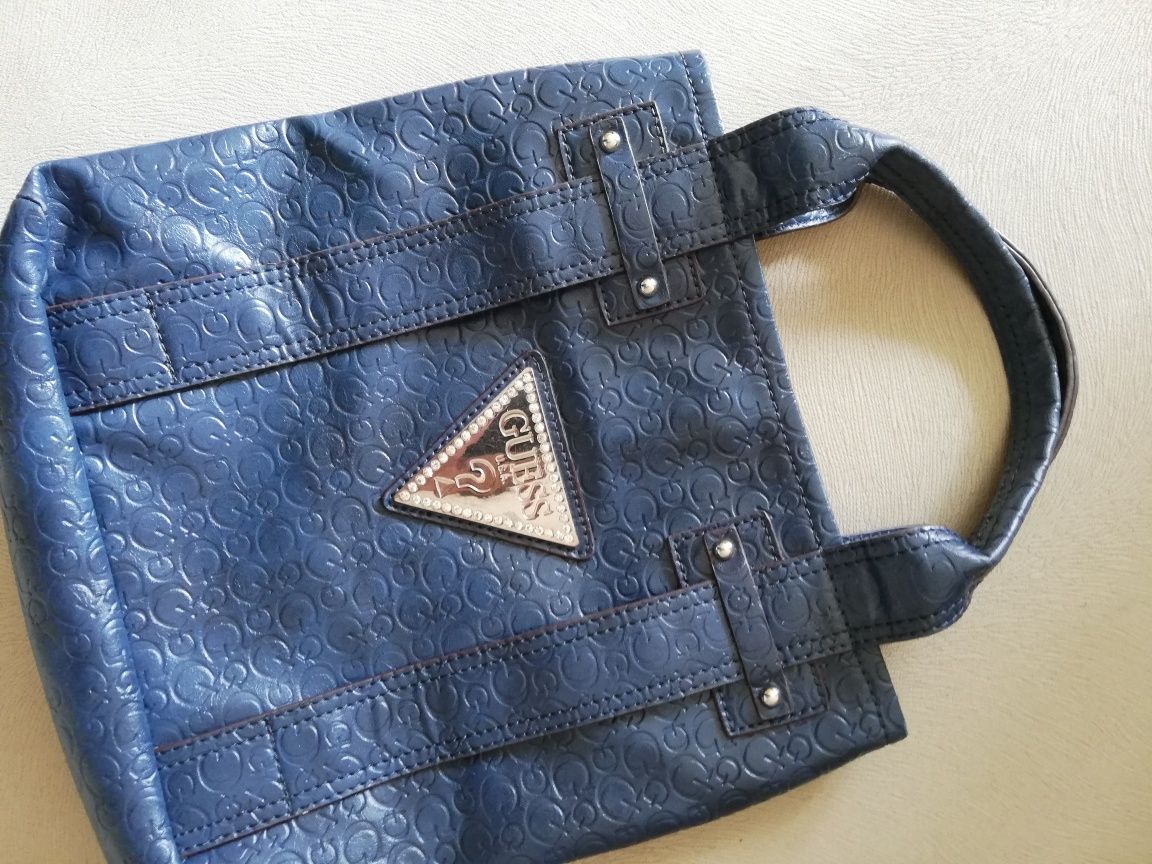 Дамска чанта,портфрйл Guess,Liu jo,Calvin Klein,DKNY,Patrizia,Desigual