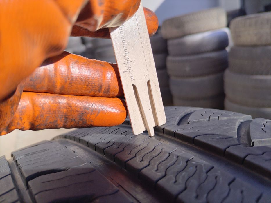 215/45/18 Мишелин - без ДОТ