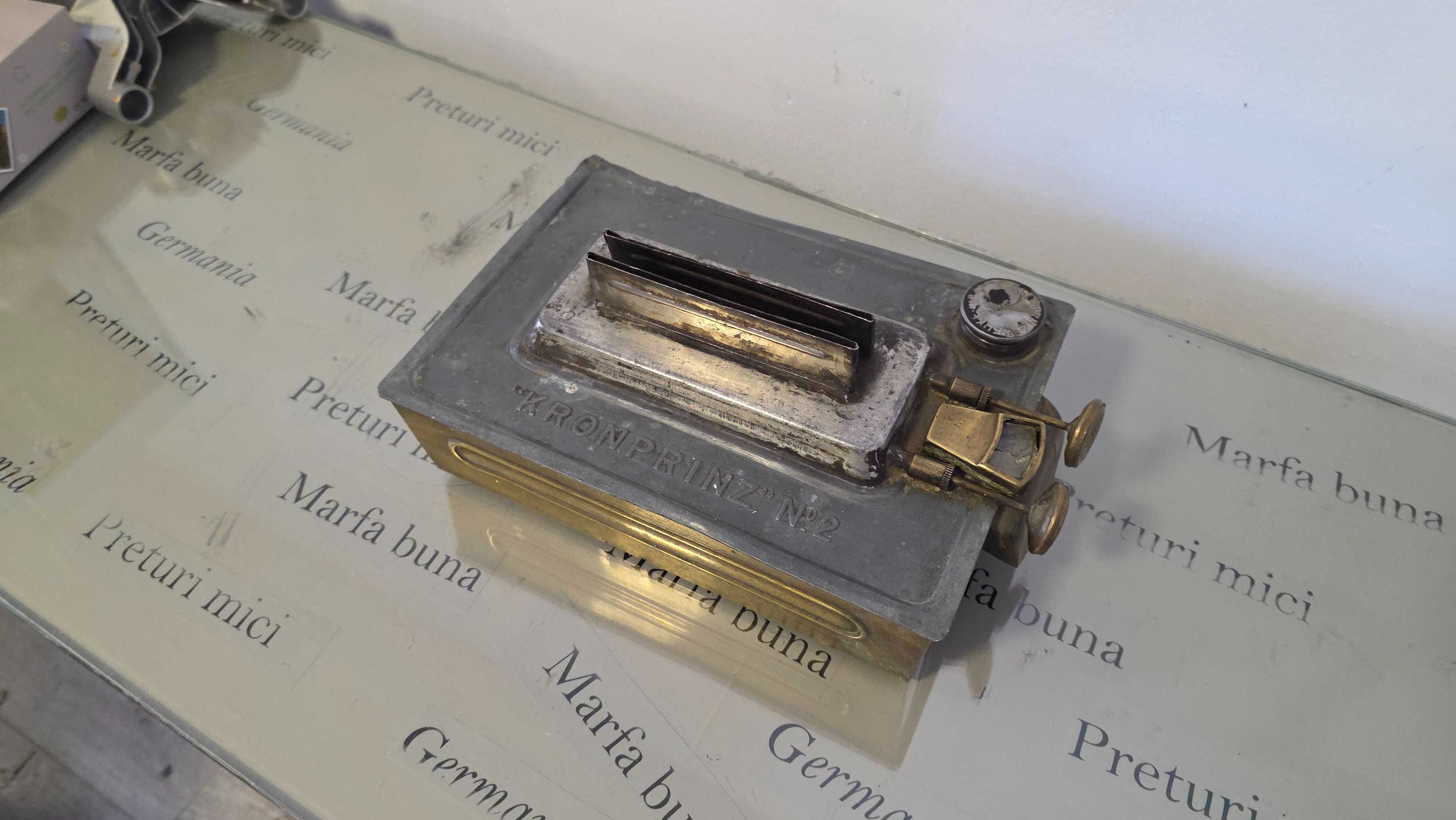 Lampa pe gaz , perioada interbelica - produs de colectie