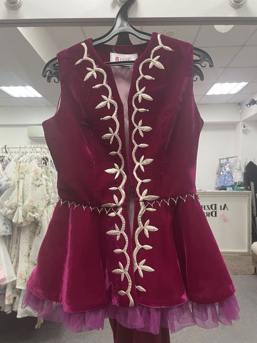 Продам камзолы 42/44