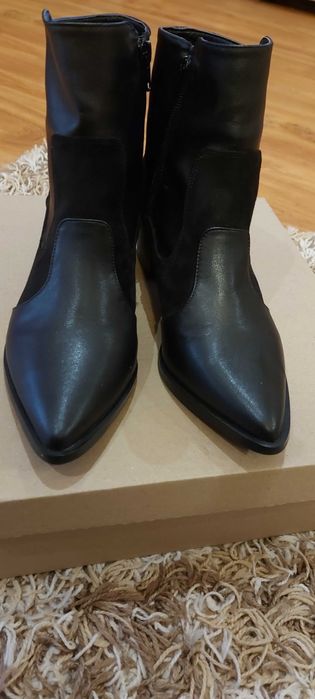 Боти дамски / 38