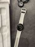 Samsung Galaxy Watch 4 бял, почти не ползван